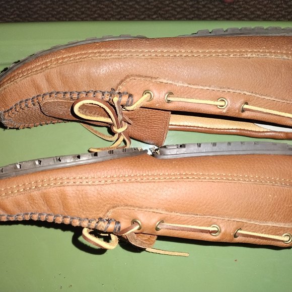 MINNETONKA Moosehide Weekender Leather size 10.5 main image 4